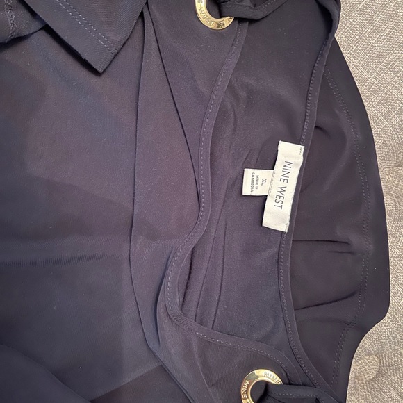 Open Shoulder Top - Picture 3 of 3